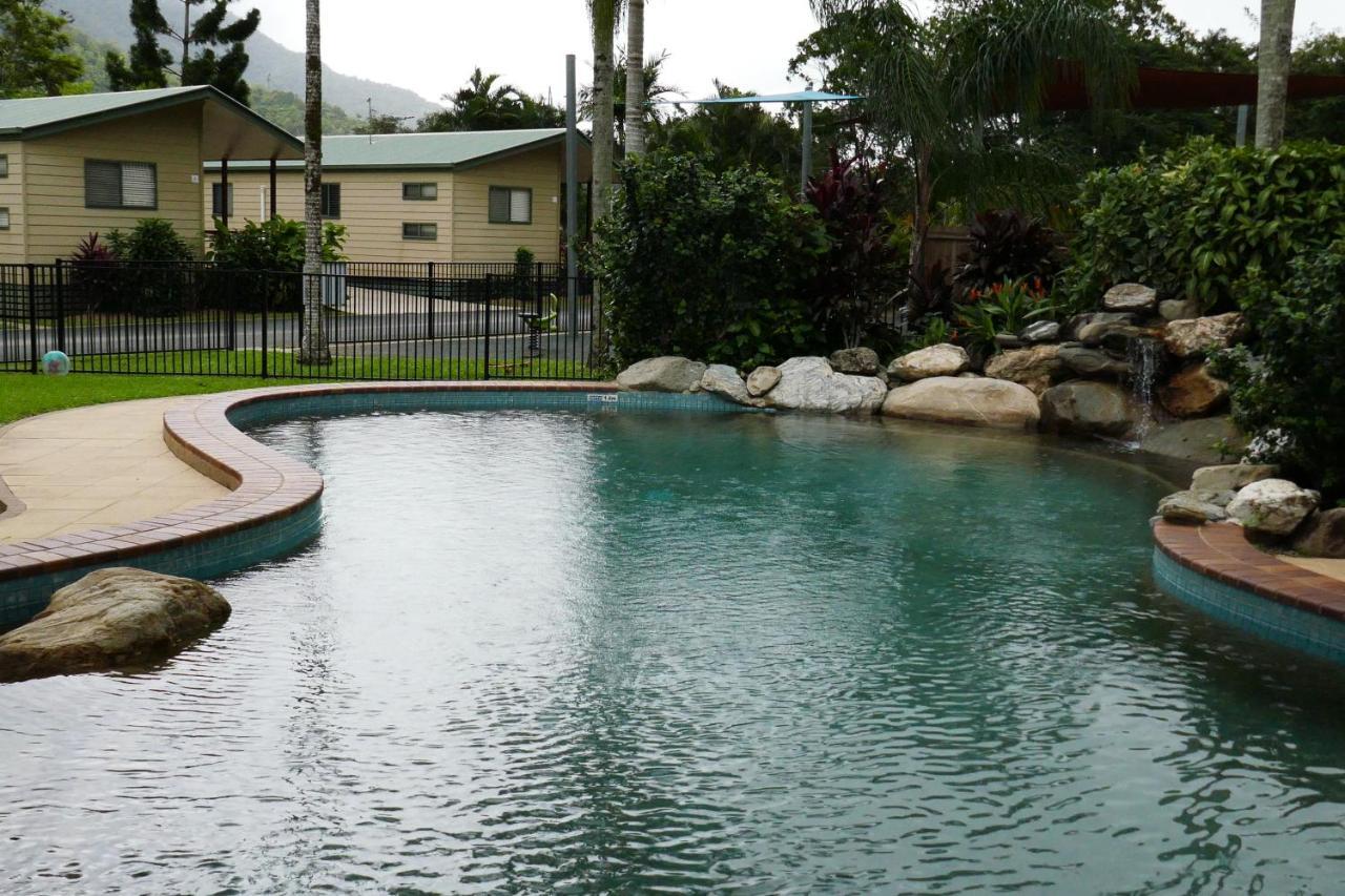 Cairns Crystal Cascades Holiday Park Exterior photo